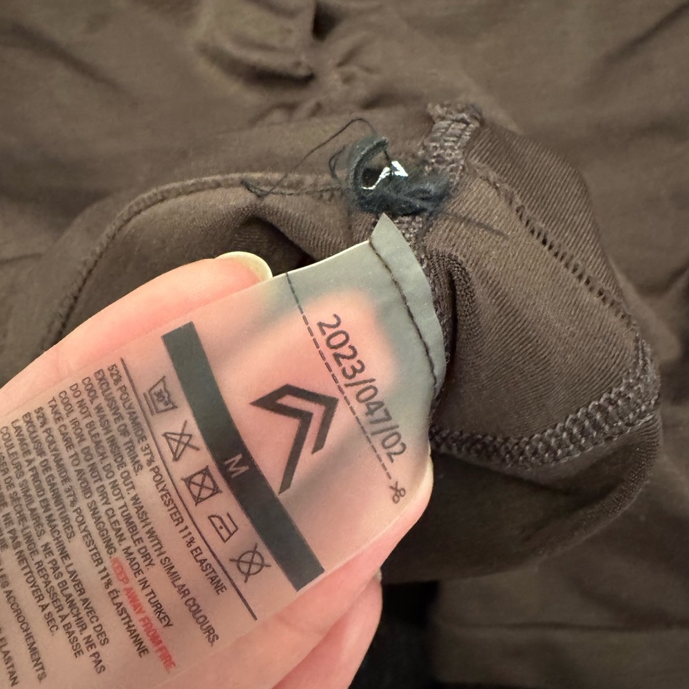 Oner Active 70% Cocoa Effortless Seamless Shorts - Picture 6 of 6